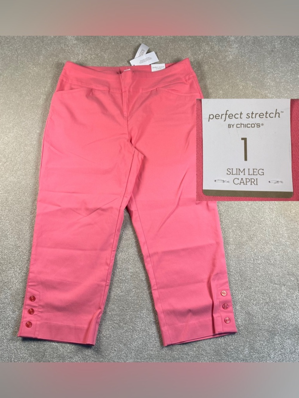 Chicos Capri Pants Pink Slim Leg Perfect Stretch NWT Button Detail Pockets med